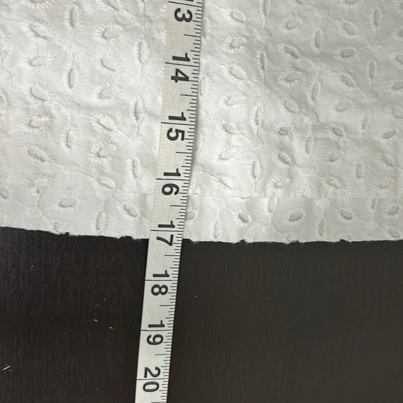 Vineyard Vines Eyelet Lace Skirt White Side Zip Fully Lined Sz 2 - Picture 8 of 8